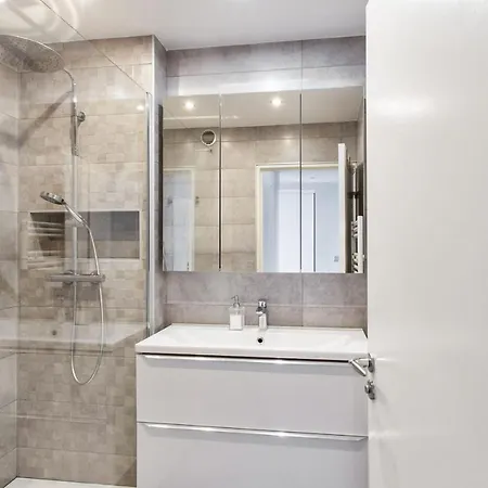 Superb With Garage And Sea And City View In - Welkeys