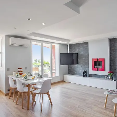 Superb With Garage And Sea And City View In - Welkeys *